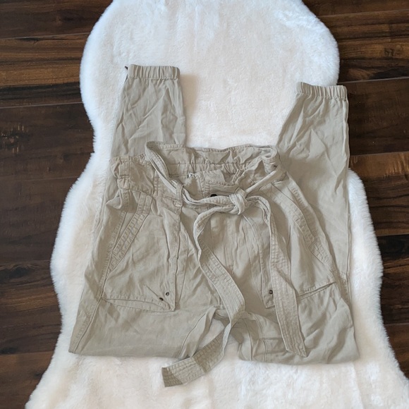 Pam & Gela Pants Size P Khaki Paper bag Crop - Picture 3 of 7